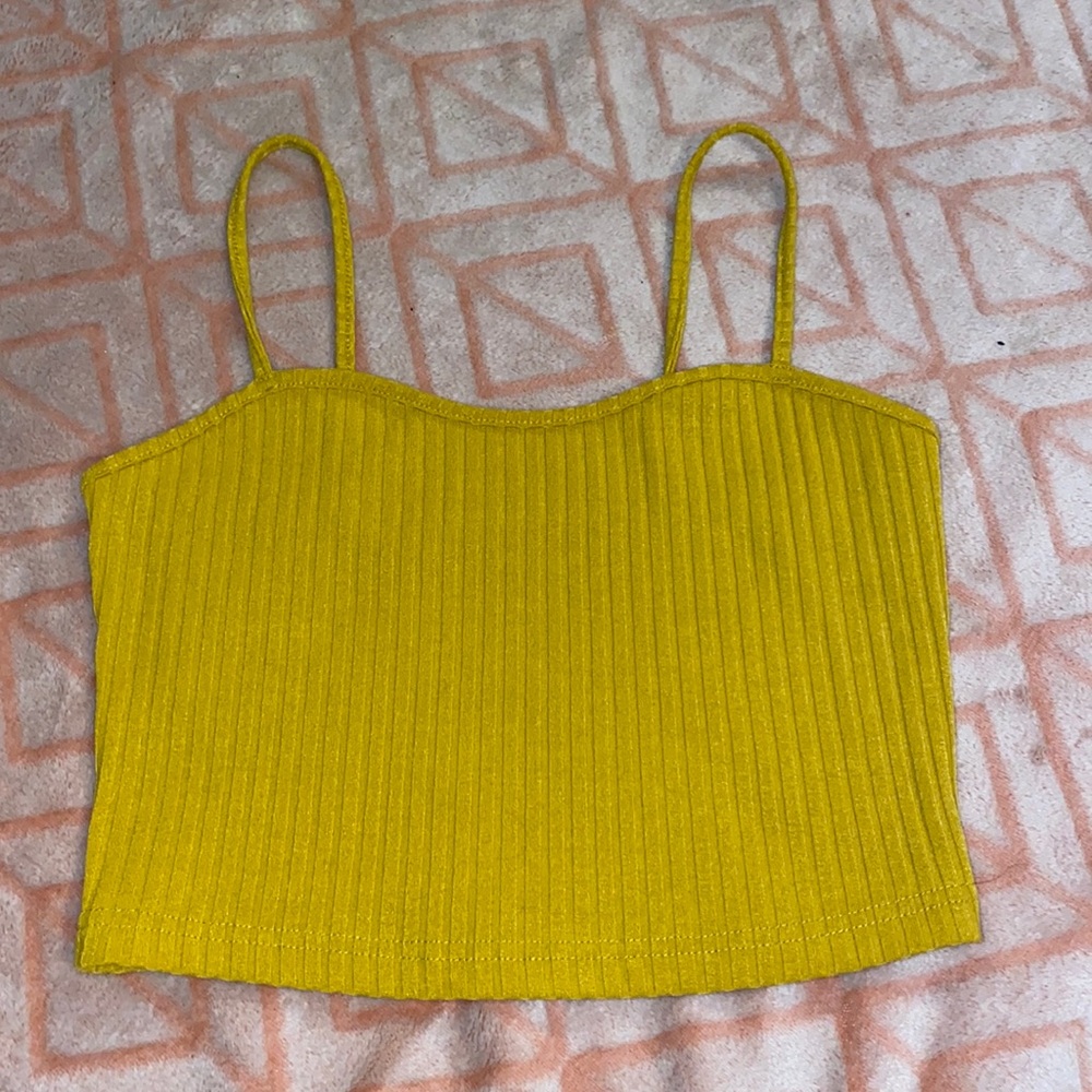 Yellow cropped tank